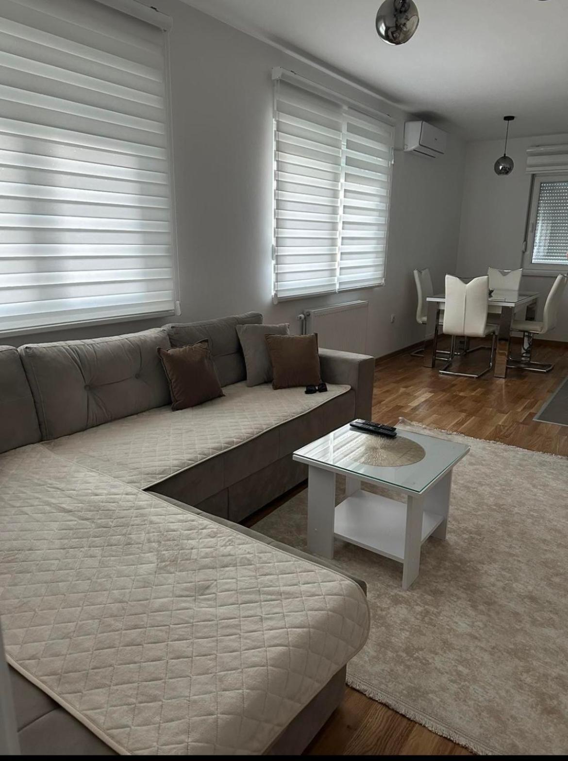 Apartman Vrbas 1 + Podzemna Garaza Banyaluka Dış mekan fotoğraf